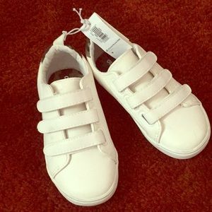 Toddler Old Navy Sneakers -NEW